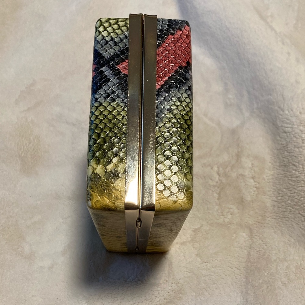 Retro Colored Eye-Popping Python Print Hardbody C… - image 4